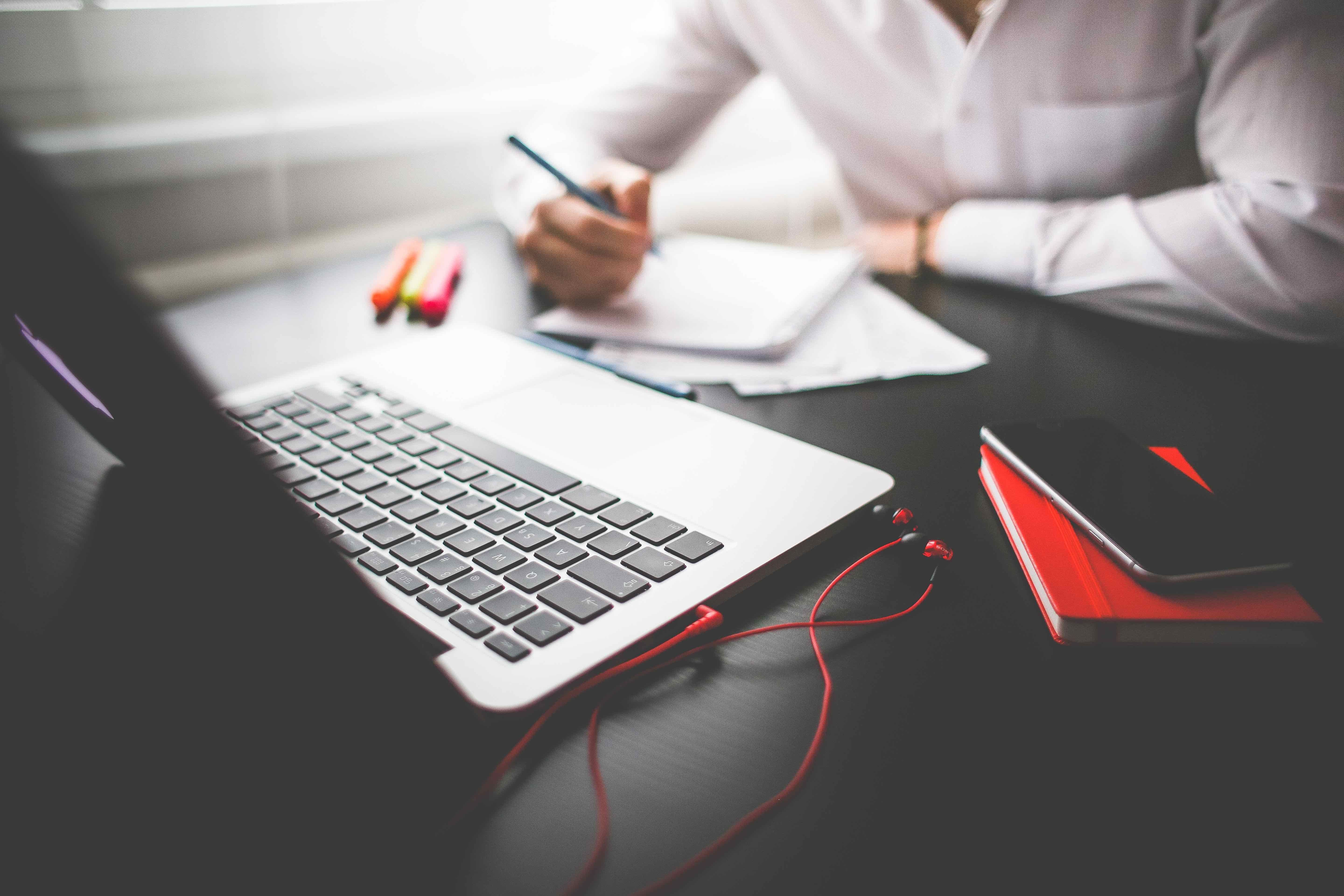 How AI Can Boost Marketing Productivity and Drive ROI How AI Can Boost Marketing Productivity and Drive ROI